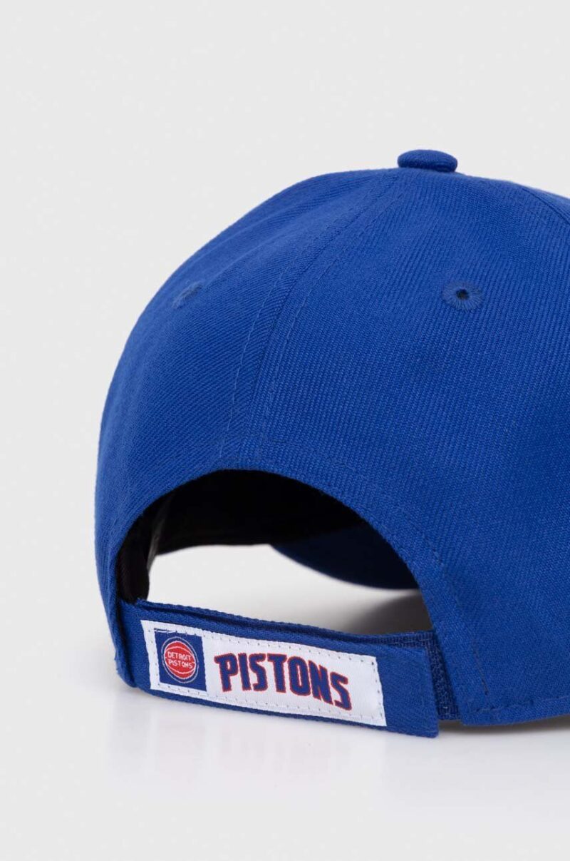 DETROIT PISTONS