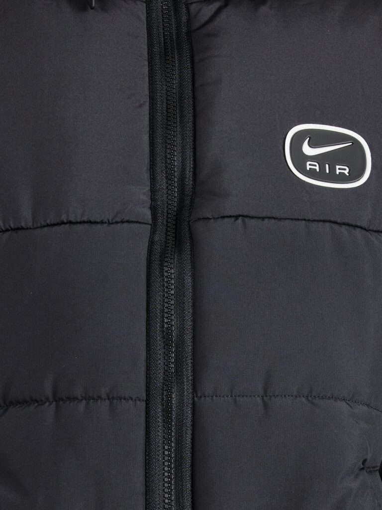 Preţ Nike Sportswear Geacă de iarnă  negru