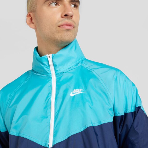 Cumpăra Nike Sportswear Geacă de primăvară-toamnă 'Windrunner'  bleumarin / turcoaz / alb