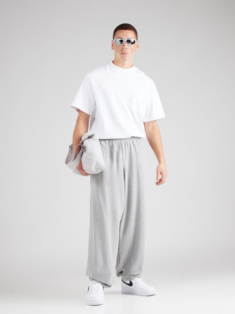 Cumpăra Nike Sportswear Pantaloni 'CLUB'  gri