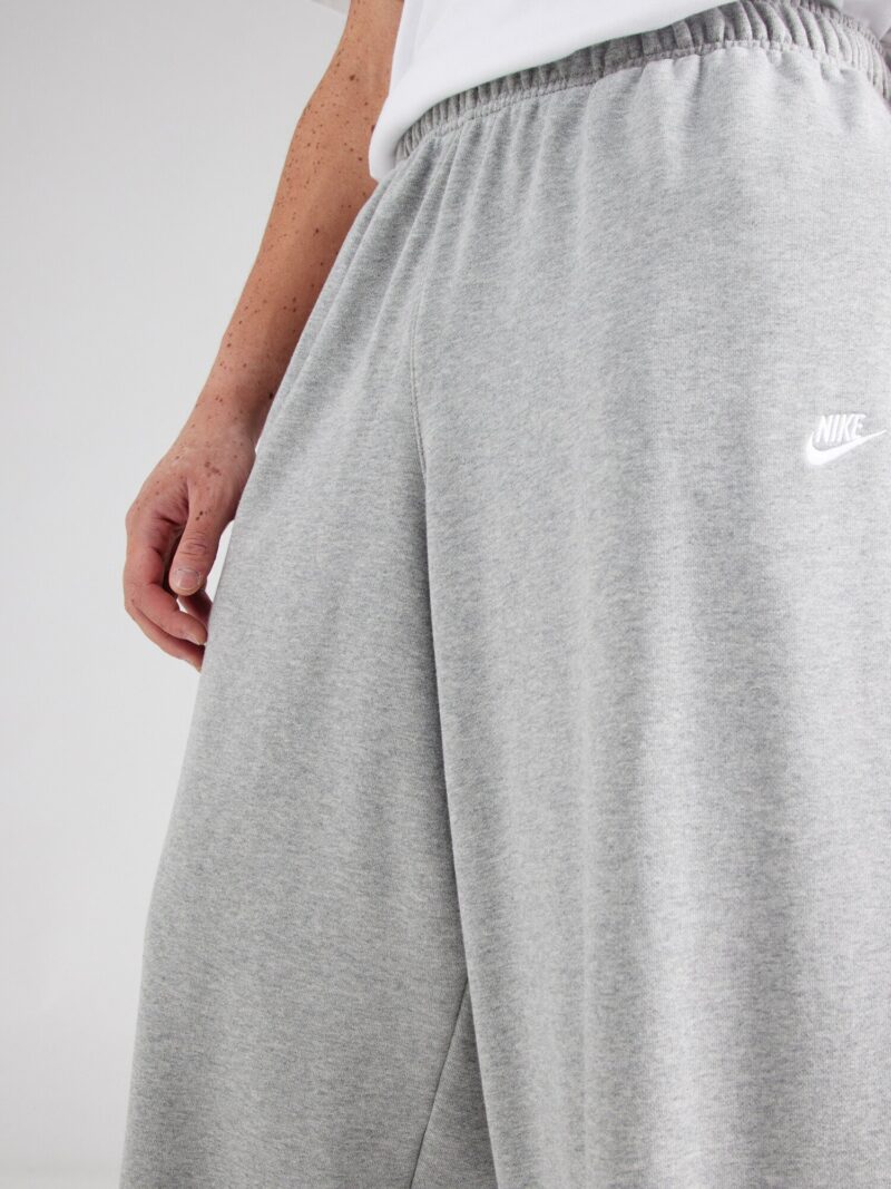 Preţ Nike Sportswear Pantaloni 'CLUB'  gri