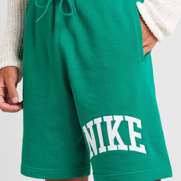 Preţ Nike Sportswear Pantaloni 'CLUB'  verde smarald / alb