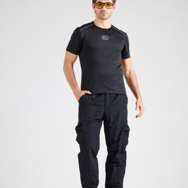 Cumpăra Nike Sportswear Pantaloni cu buzunare  negru