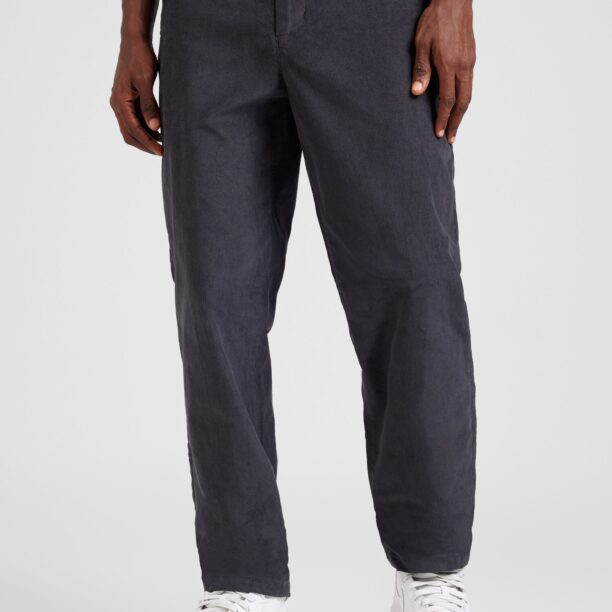 Cumpăra Nike Sportswear Pantaloni eleganți 'CLUB'  negru