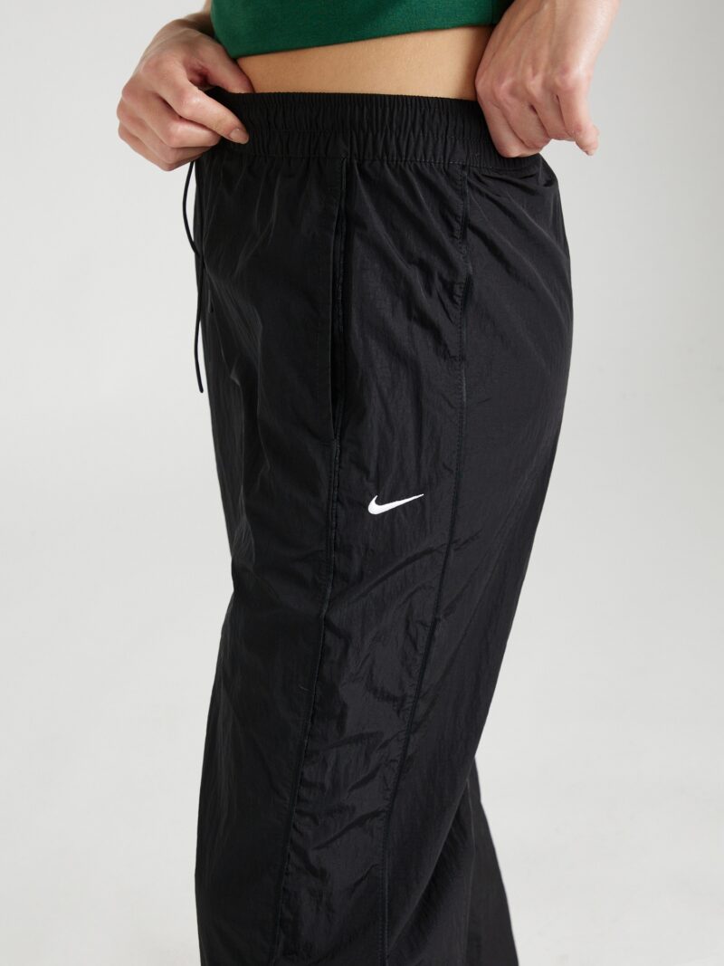 Preţ Nike Sportswear Pantaloni  negru