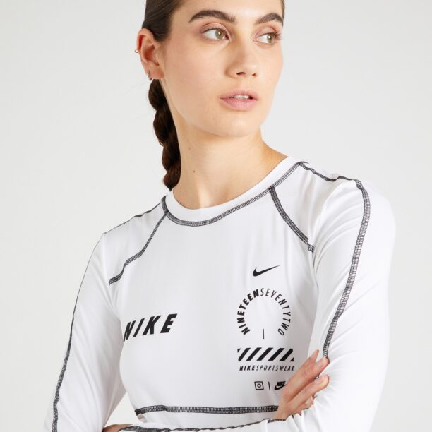 Preţ Nike Sportswear Tricou 'ONE'  negru / alb