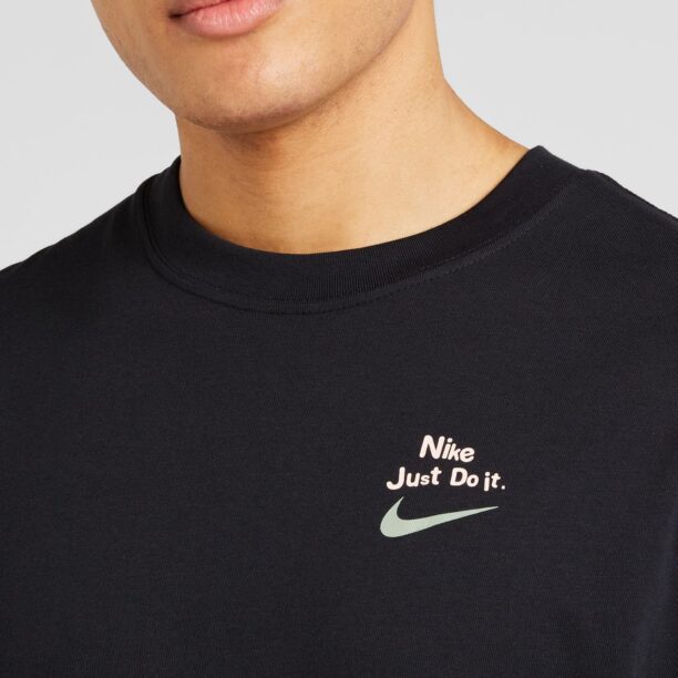 Preţ Nike Sportswear Tricou  verde pastel / negru / alb lână