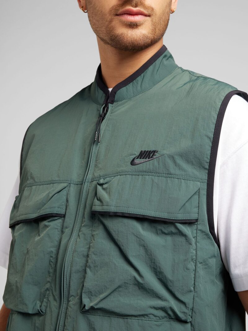 Cumpăra Nike Sportswear Vestă  verde smarald / negru