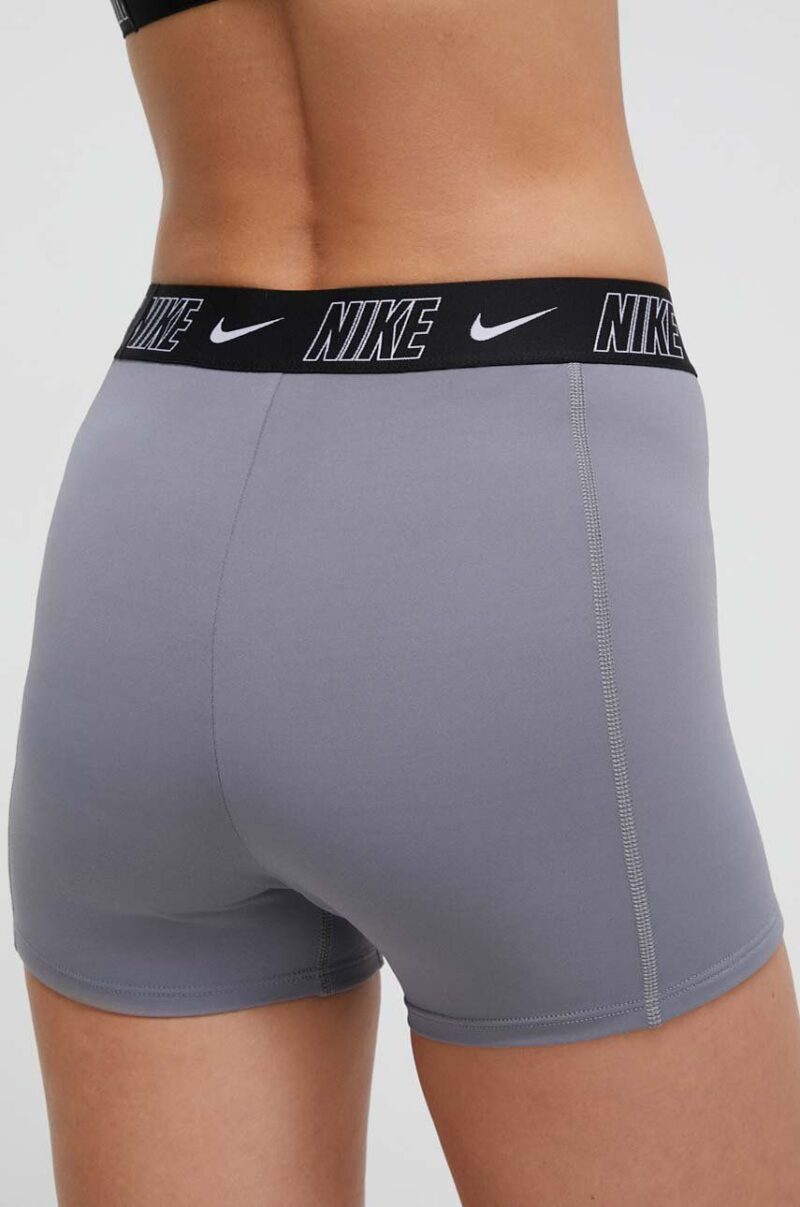 Nike pantaloni scurti de baie Logo Tape culoarea gri preţ