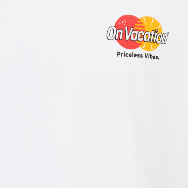 On Vacation Club Tricou 'Priceless Vibes'  portocaliu / roșu / negru / alb preţ