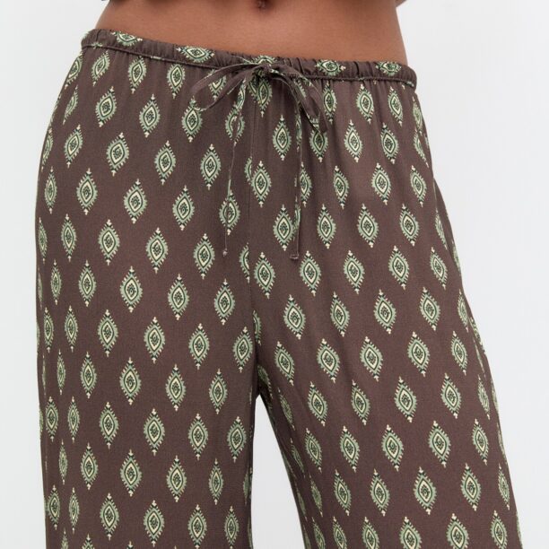 Original Pull&Bear Pantaloni  crem / ciocolatiu / verde deschis / verde închis