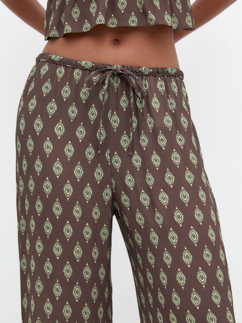 Original Pull&Bear Pantaloni  crem / ciocolatiu / verde deschis / verde închis