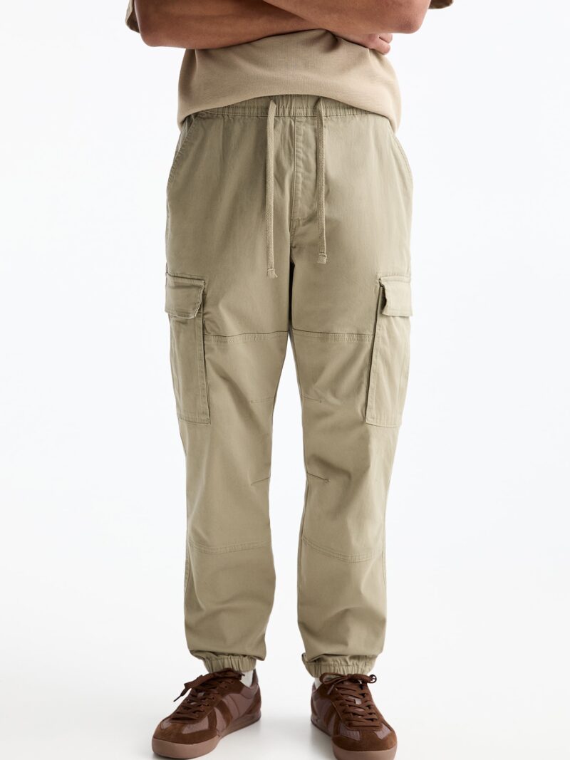 Pull&Bear Pantaloni cu buzunare  bej