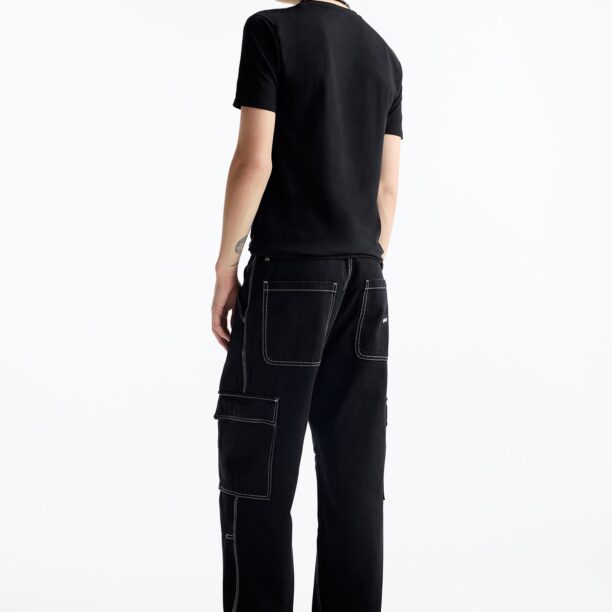 Pull&Bear Pantaloni eleganți  negru preţ