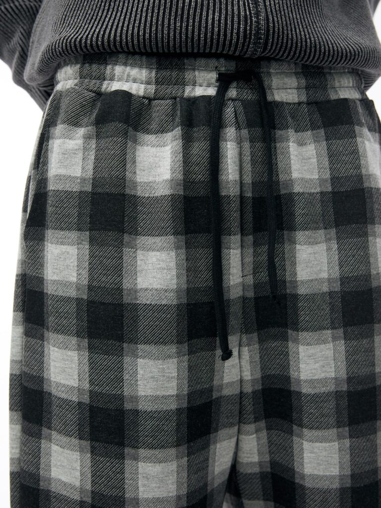 Preţ Pull&Bear Pantaloni  gri deschis / negru