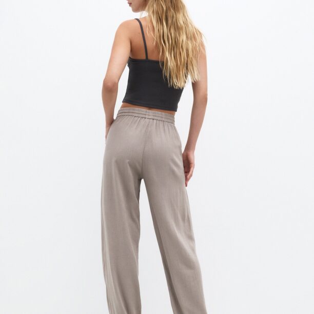 Pull&Bear Pantaloni  gri taupe preţ