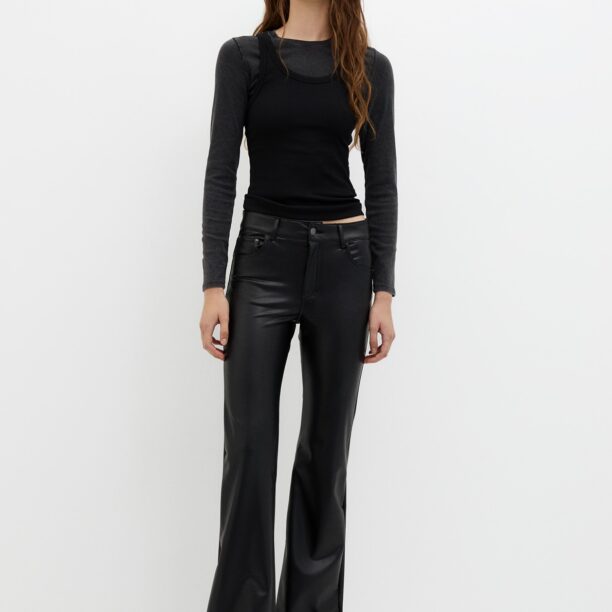 Cumpăra Pull&Bear Pantaloni  negru