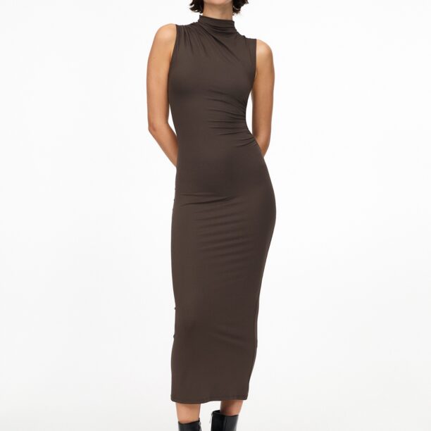 Pull&Bear Rochie  maro închis