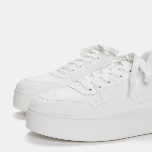 Original Pull&Bear Sneaker low  alb