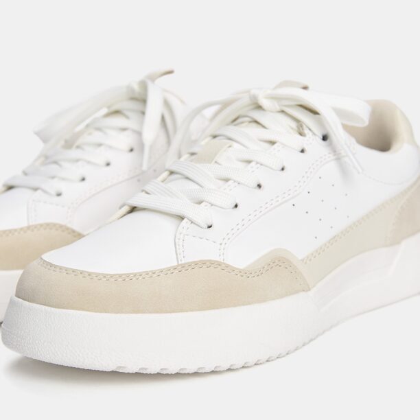 Preţ Pull&Bear Sneaker low  bej / alb