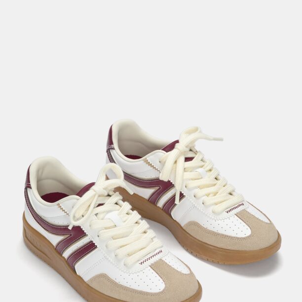 Preţ Pull&Bear Sneaker low  maro cămilă / roșu bordeaux / alb