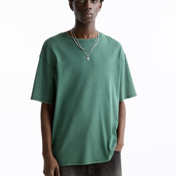 Pull&Bear Tricou  verde pin