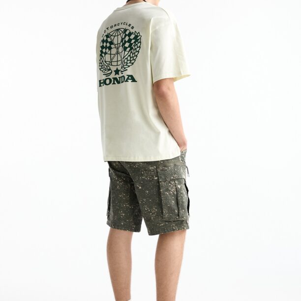 Pull&Bear Tricou  verde pin / alb natural preţ