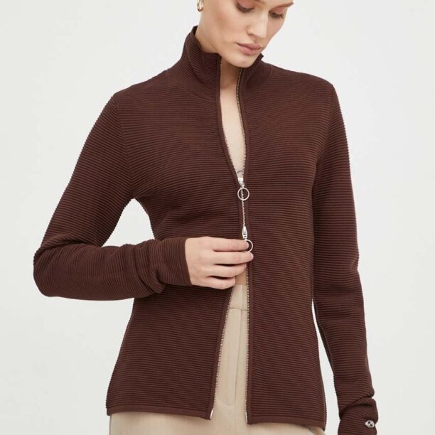 Résumé cardigan culoarea maro