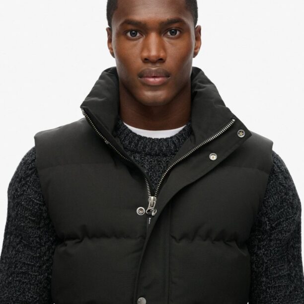 Superdry Vestă 'Everest'  negru preţ