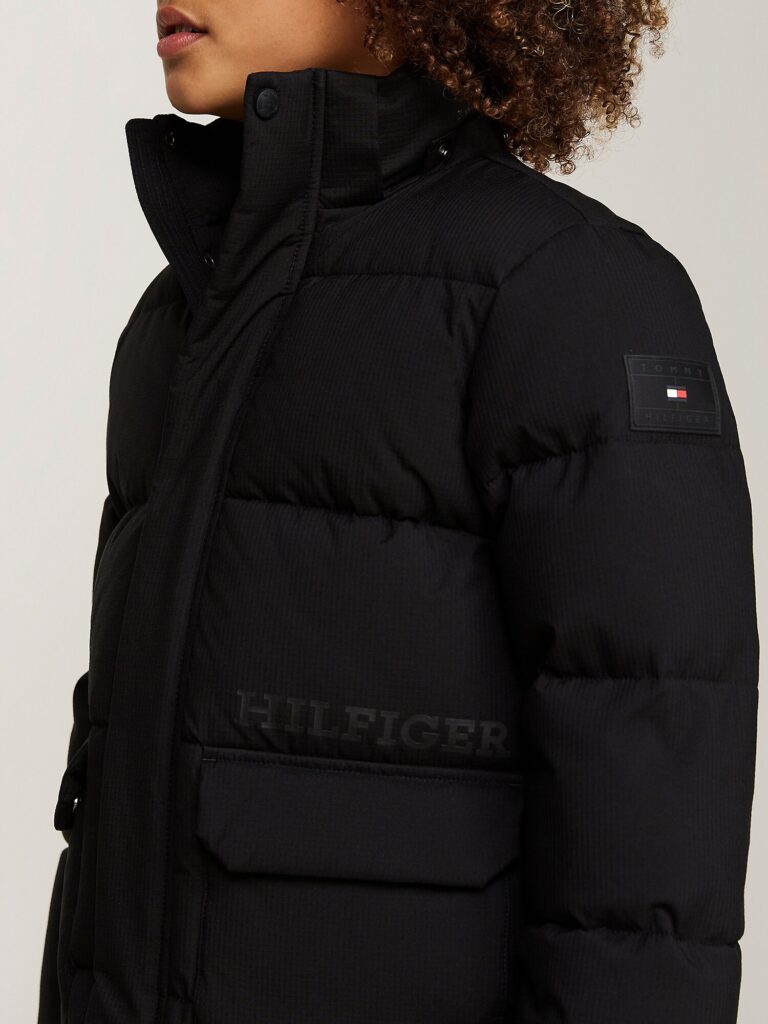 Original TOMMY HILFIGER Geacă de iarnă  negru