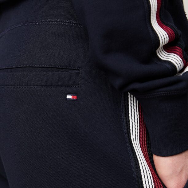 Cumpăra TOMMY HILFIGER Pantaloni  albastru marin / roșu carmin / alb