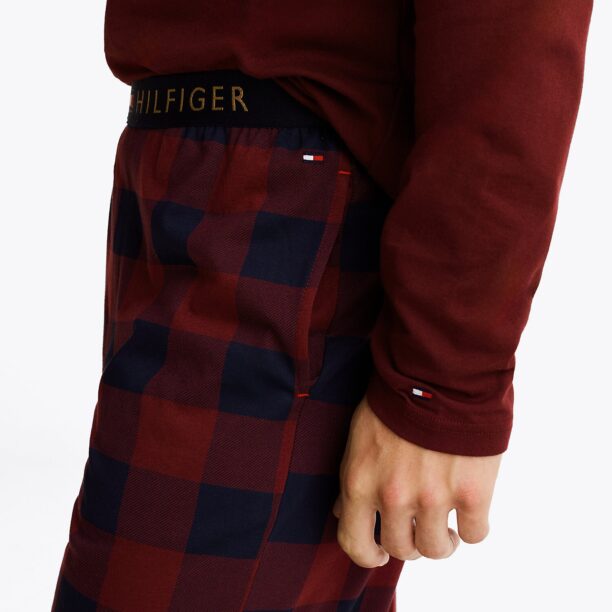 Preţ TOMMY HILFIGER Pantaloni de pijama  roșu vin / roșu merlot / negru