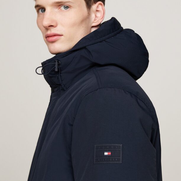 Cumpăra TOMMY HILFIGER Parka de iarnă 'Rockie'  bleumarin / sângeriu / alb