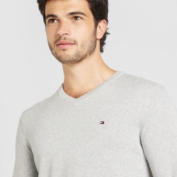 Cumpăra TOMMY HILFIGER Pulover 'ESSENTIAL'  gri