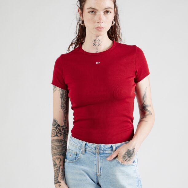 Tommy Jeans Tricou 'ESSENTIAL'  rubiniu