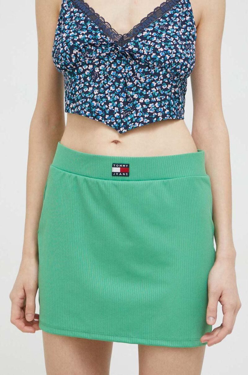 Tommy Jeans fusta culoarea verde