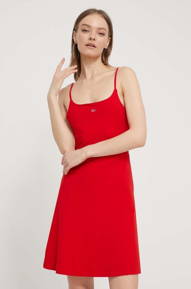 Tommy Jeans rochie culoarea roșu