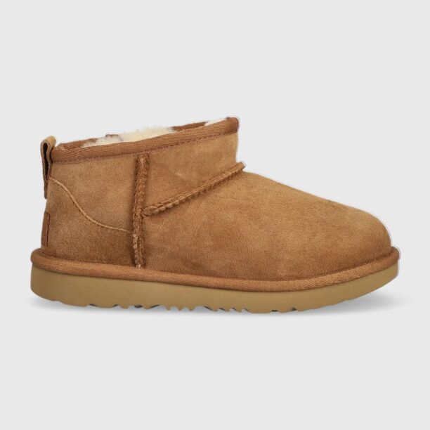 UGG cizme de zapada din piele intoarsa Classic Ultra Mini culoarea maro