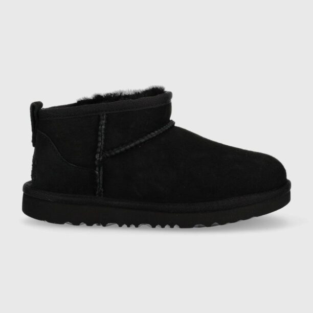 UGG cizme de zapada din piele intoarsa Classic Ultra Mini culoarea negru