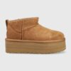 UGG cizme de zăpadă din piele întoarsă W Classic Ultra Mini Platform