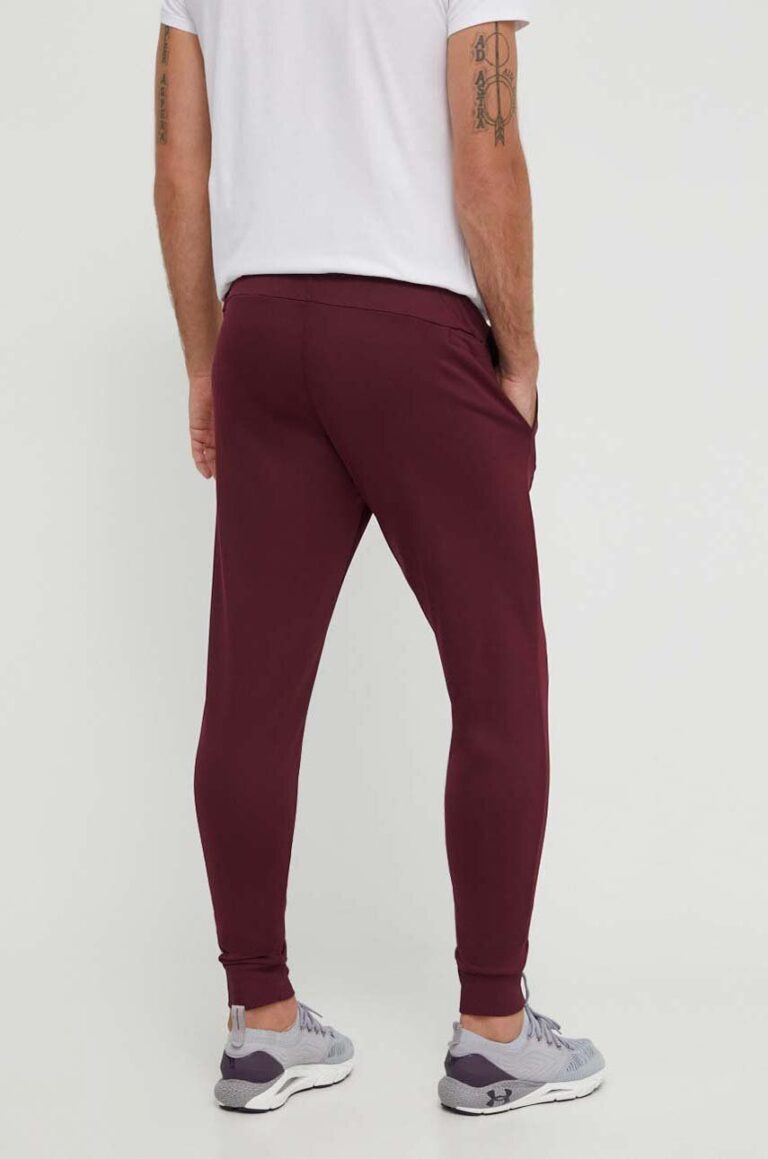 culoarea bordo