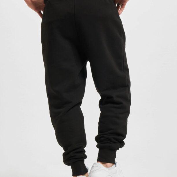 Urban Classics Pantaloni 'Just Rhyse'  negru / alb murdar preţ