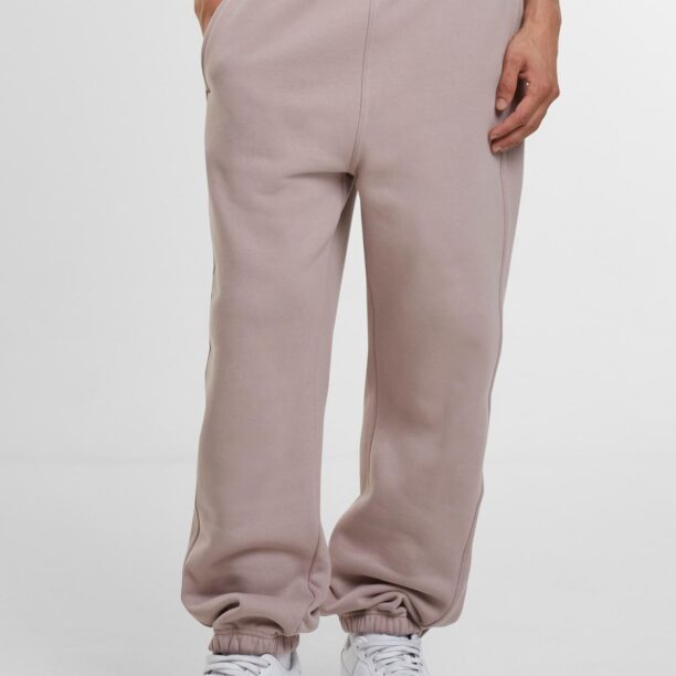 Urban Classics Pantaloni  roz pal preţ