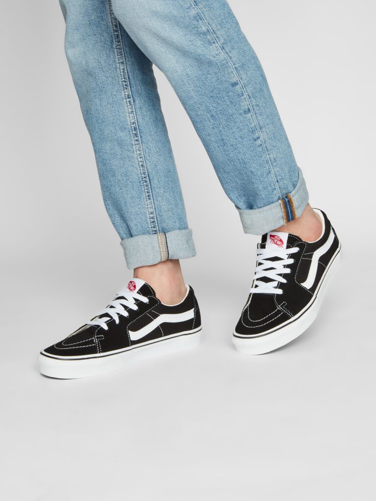 Cumpăra VANS Sneaker low 'SK8-Low'  negru / alb