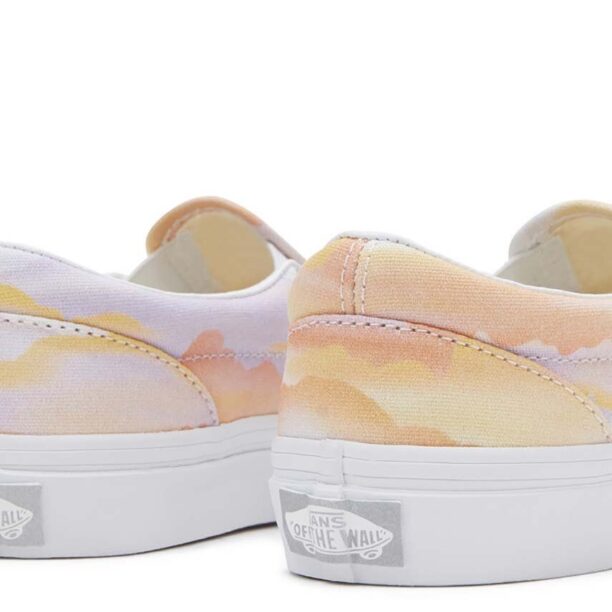 Vans tenisi copii UY Classic Slip-On culoarea portocaliu preţ