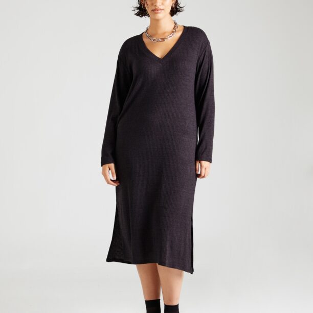 Vero Moda Curve Rochie tricotat 'VMCCeri'  negru