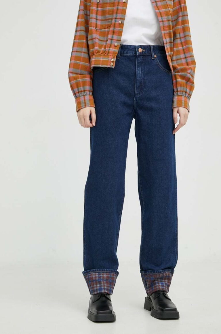 Wrangler jeansi Mom Straight Autumn Days femei