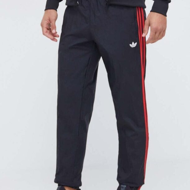 adidas Originals pantaloni barbati