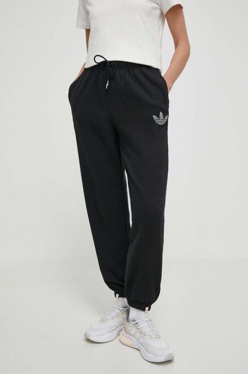 adidas Originals pantaloni de bumbac culoarea negru