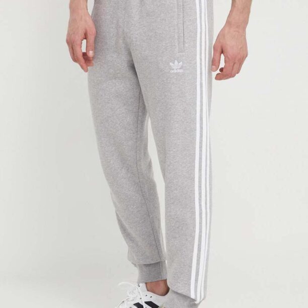 adidas Originals pantaloni de trening 3-Stripes Pant culoarea gri